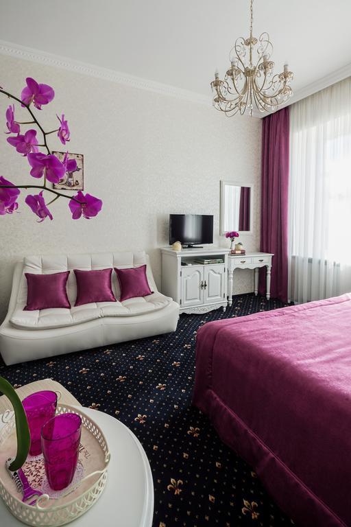 חארקיב Gostiny Dvor Hotel מראה חיצוני תמונה
