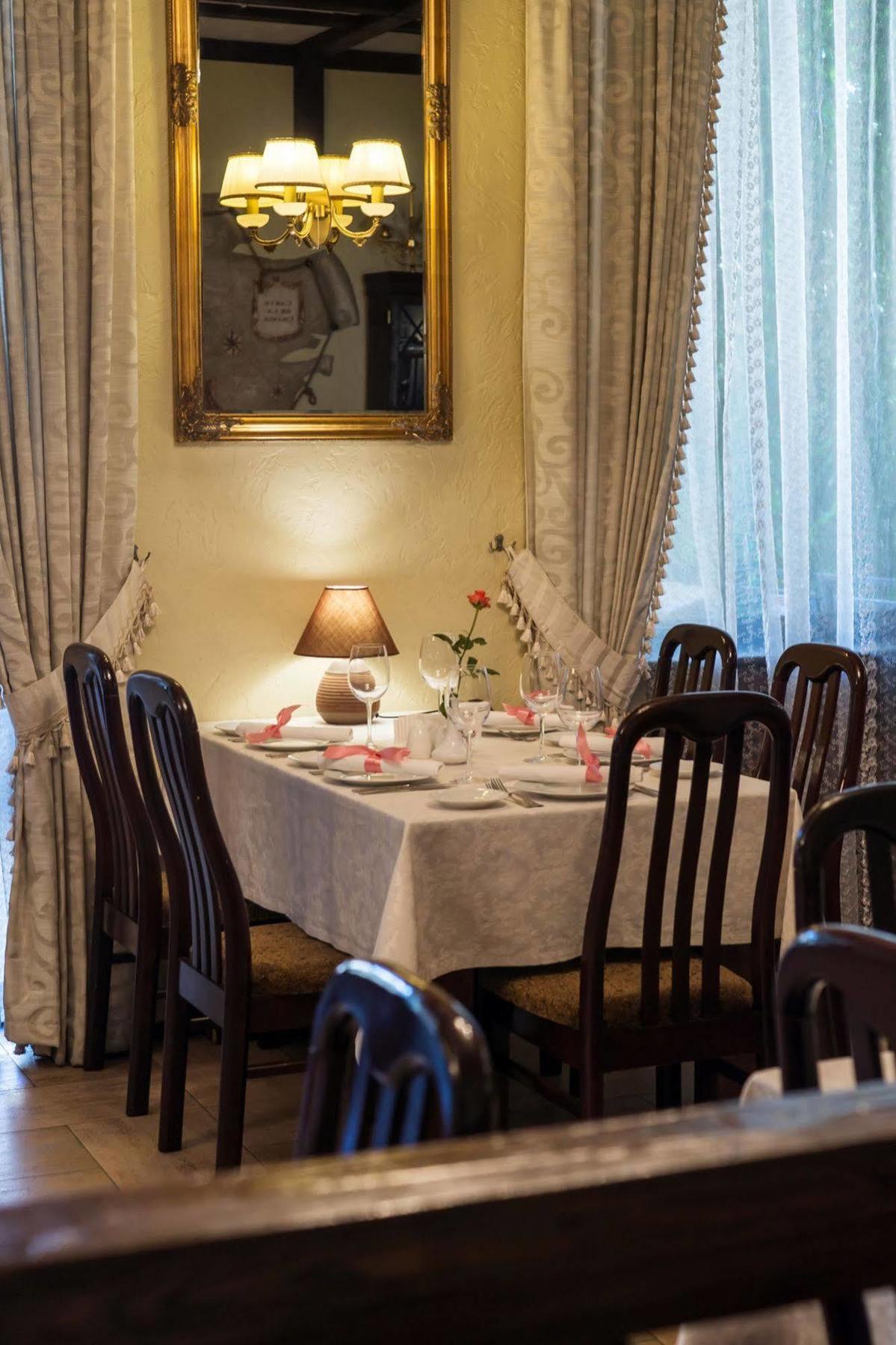חארקיב Gostiny Dvor Hotel מראה חיצוני תמונה
