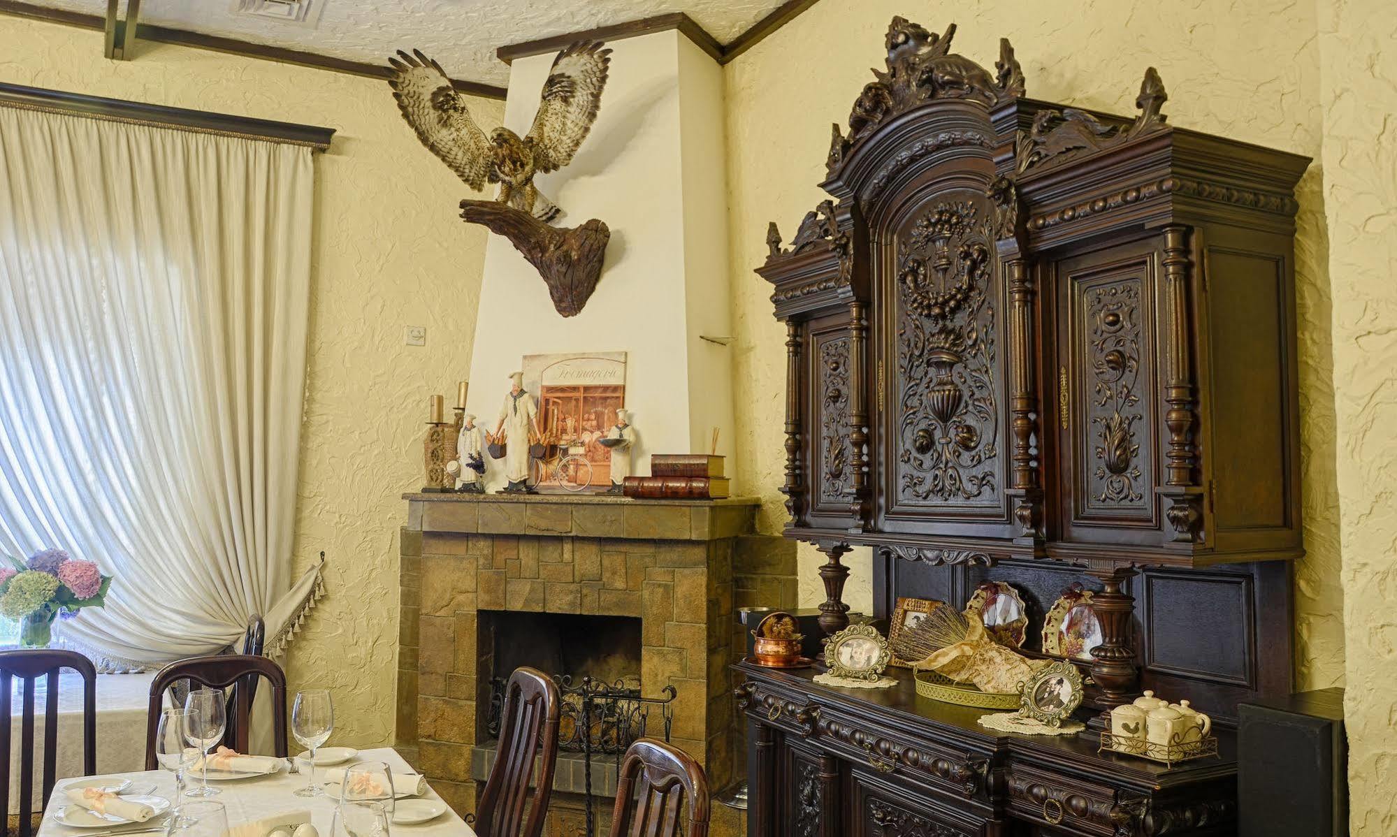 חארקיב Gostiny Dvor Hotel מראה חיצוני תמונה
